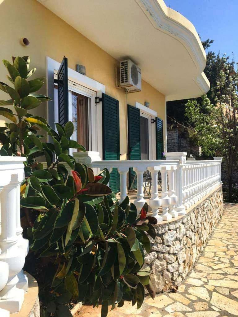 Lovely View Apartments Himara Kültér fotó
